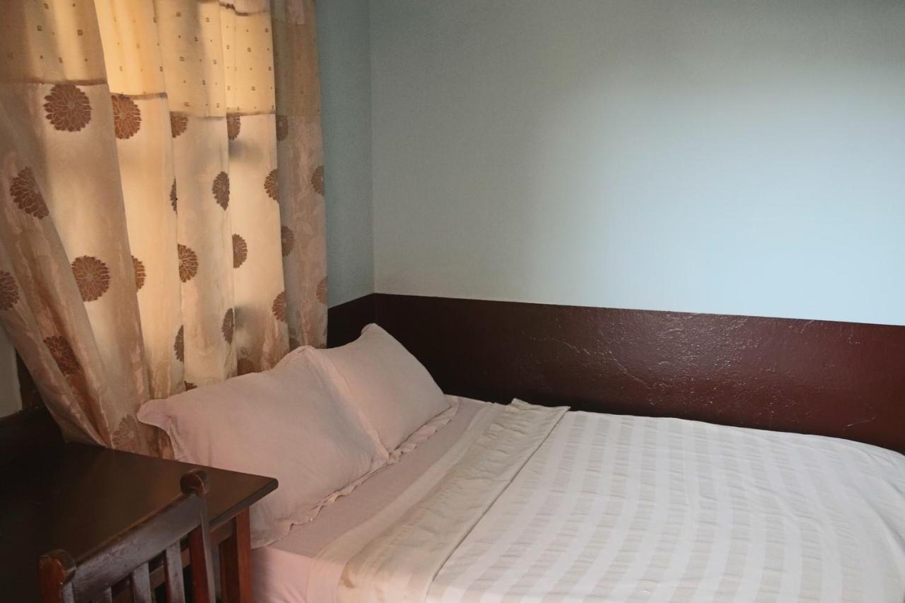 Hotel Aurore Lomé Kültér fotó