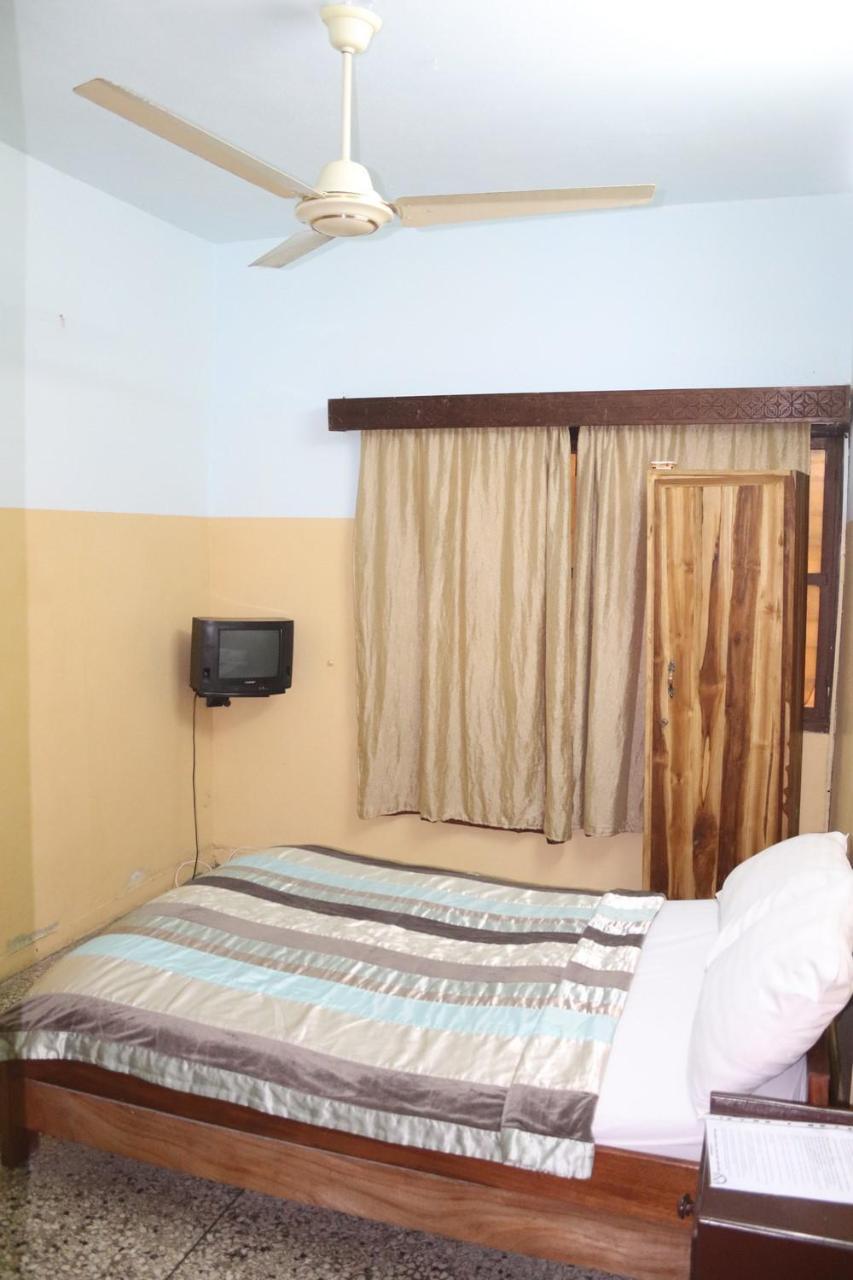 Hotel Aurore Lomé Kültér fotó