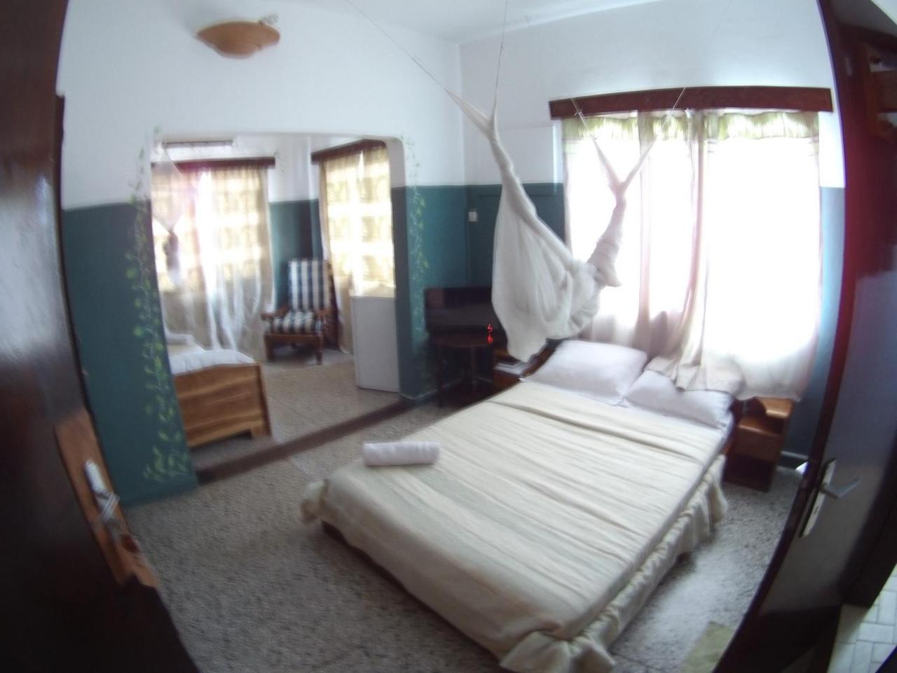 Hotel Aurore Lomé Kültér fotó