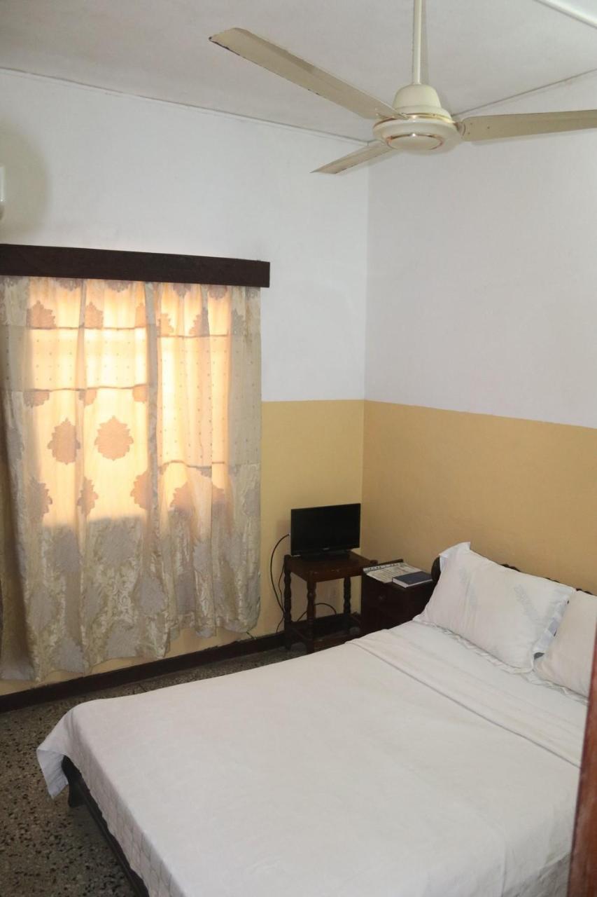 Hotel Aurore Lomé Kültér fotó