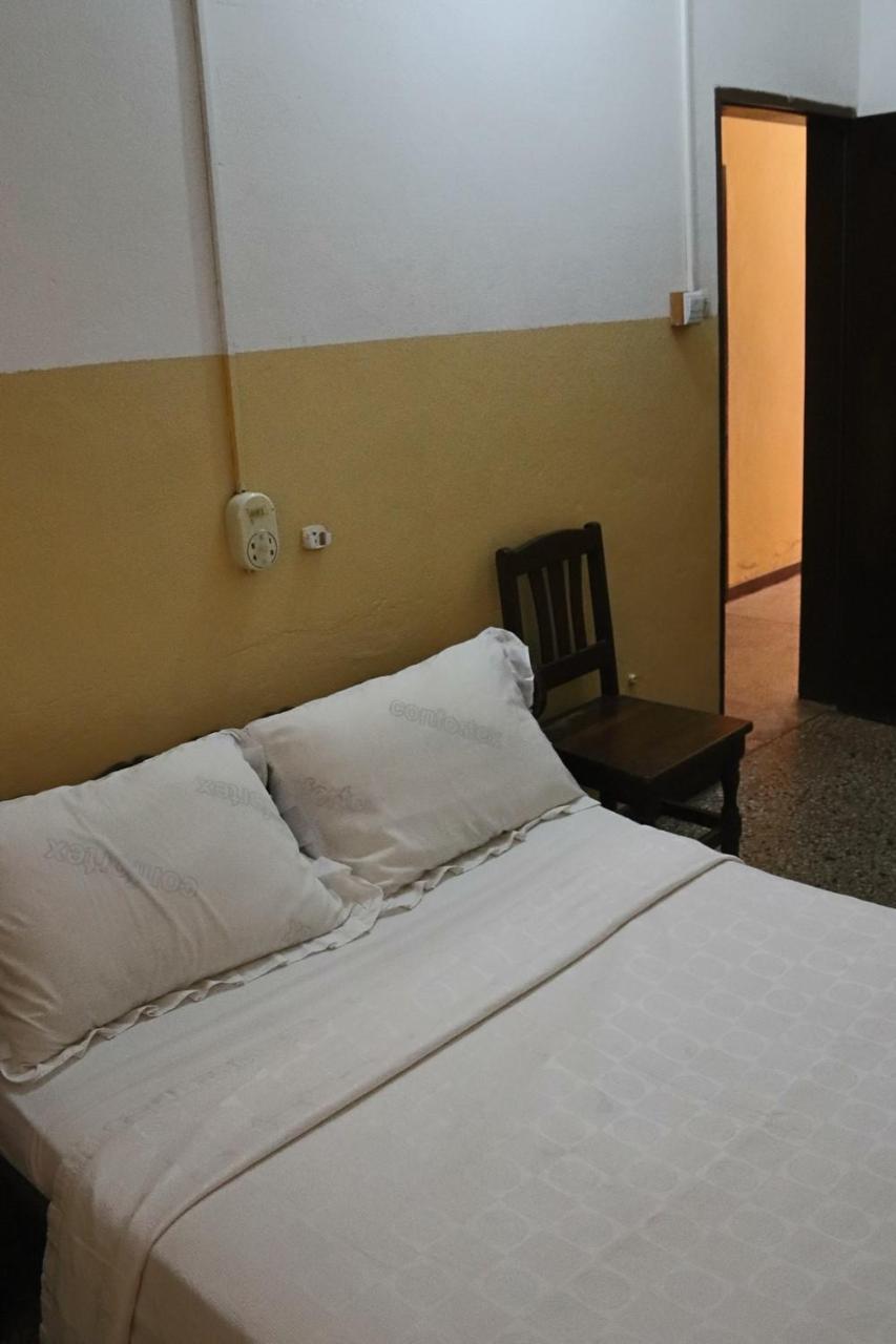 Hotel Aurore Lomé Kültér fotó